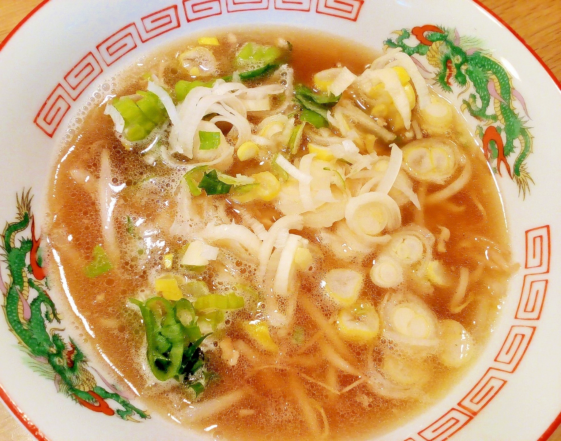 ♪コラーゲンたっぷり!鶏の茹で汁でラーメンスープ♪