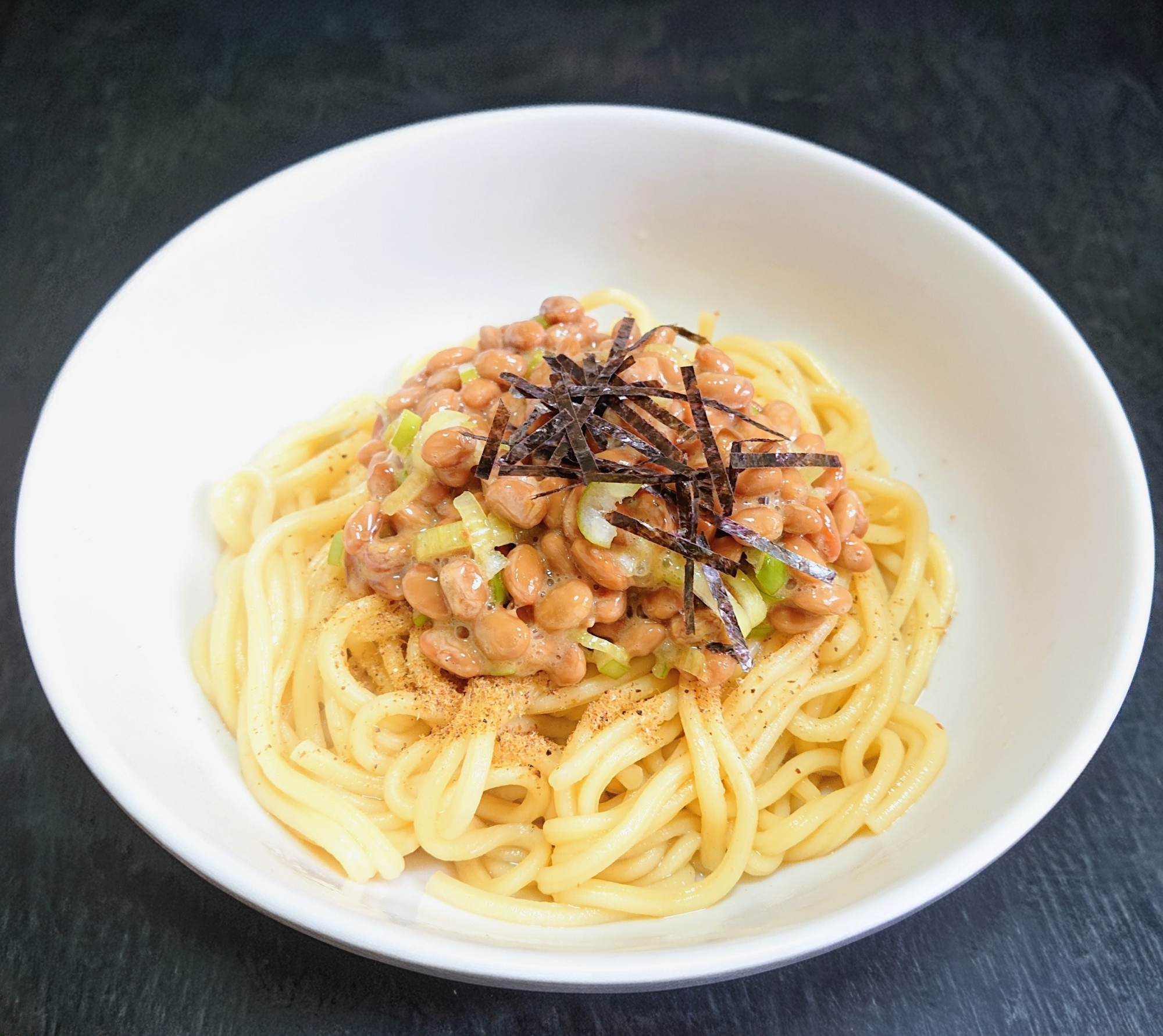 ぶっかけ納豆黄そば