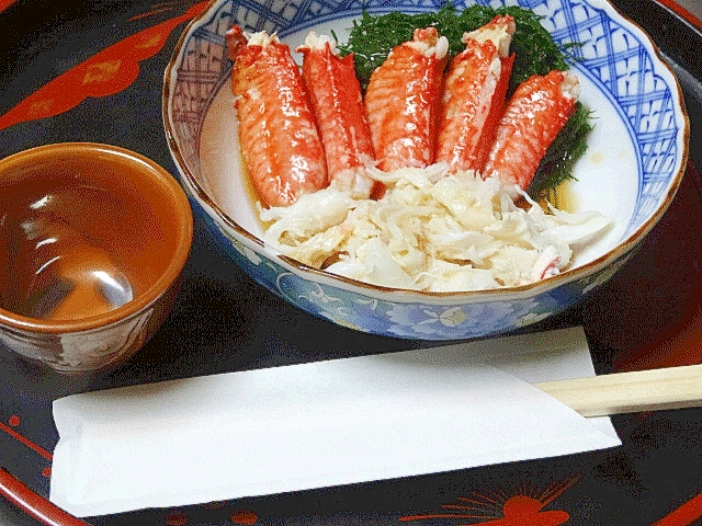 函館・初冬のグルメ♪ 「毛ガニとマツモ三杯酢」