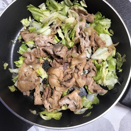 玉ねぎで甘み♡豚肉の生姜焼き