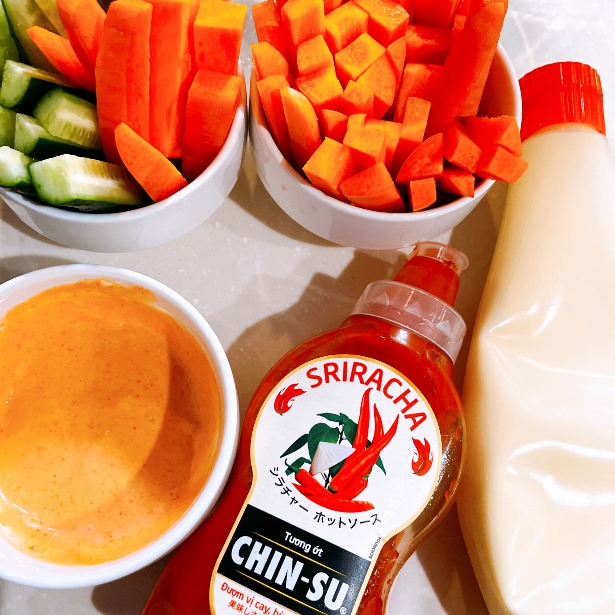 ネイキッドサーモンバーガー シラチャーマヨ添え レシピ