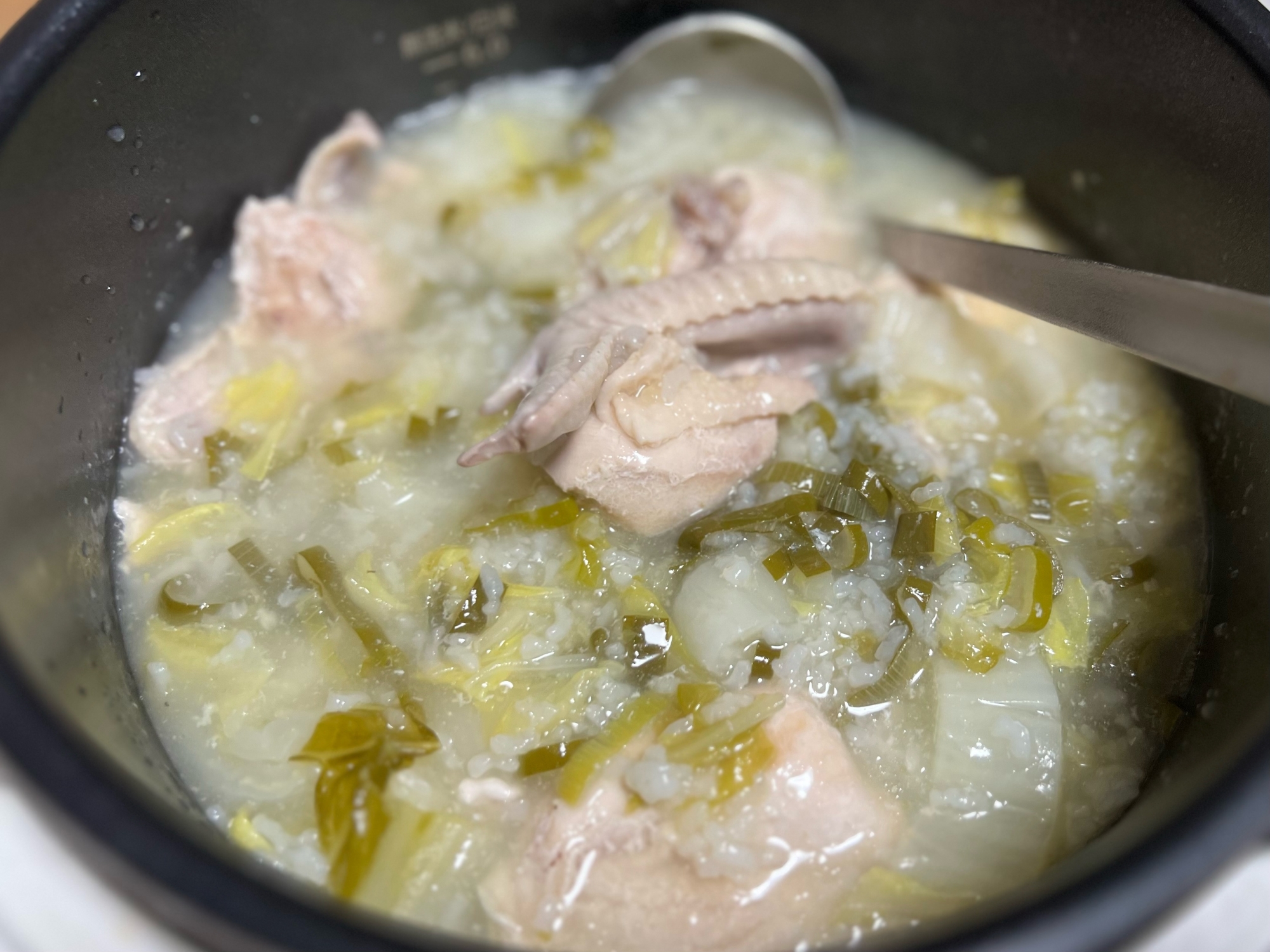 【炊飯器or圧力鍋で簡単】白菜入り参鶏湯