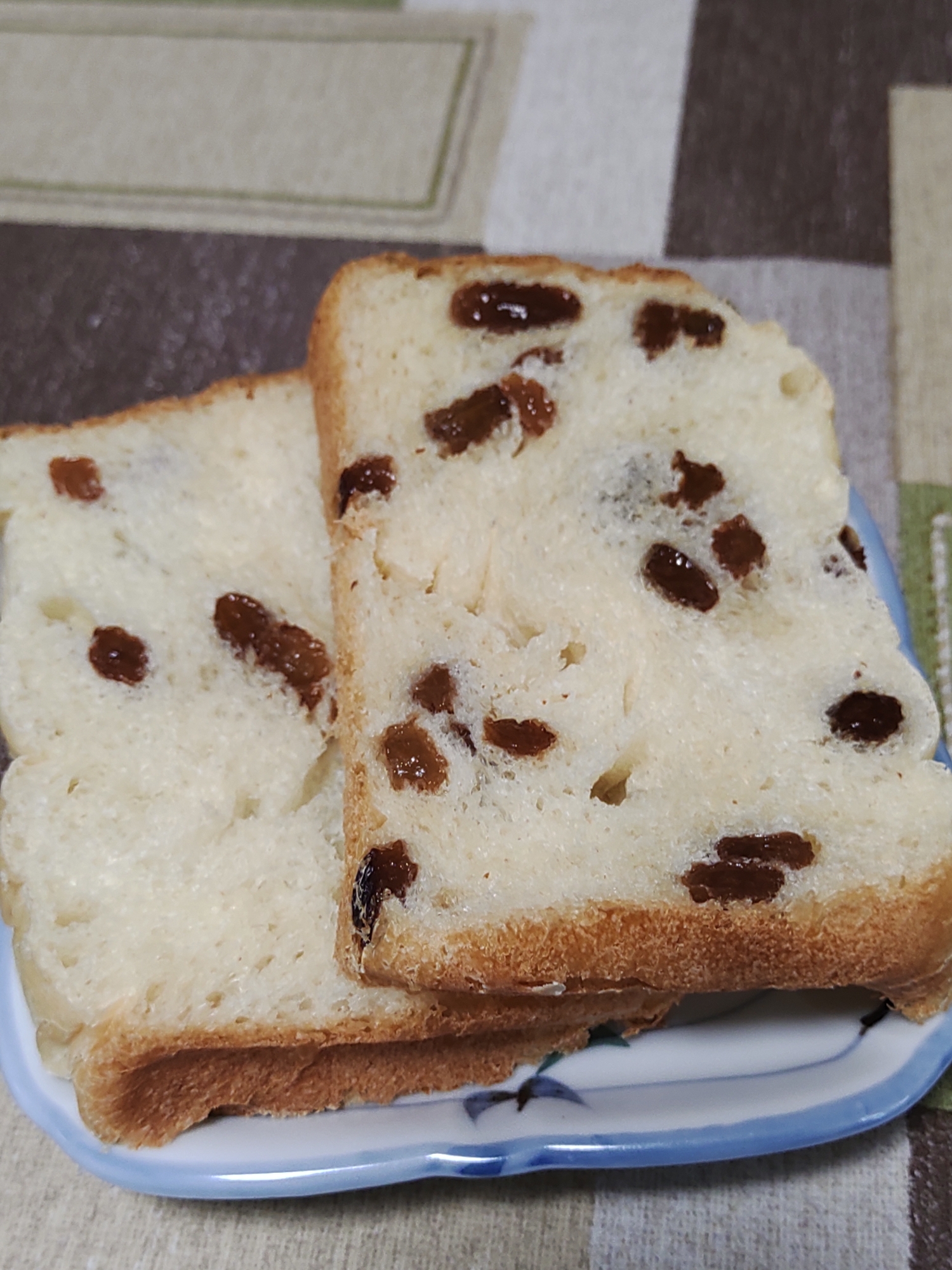 ぶどう食パン