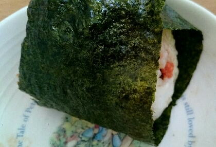 *鮭と塩昆布のおにぎり*