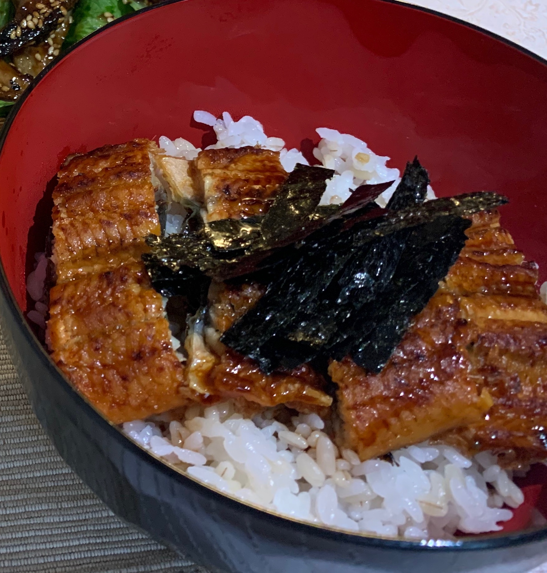 中国産鰻を美味しく！うなぎ丼