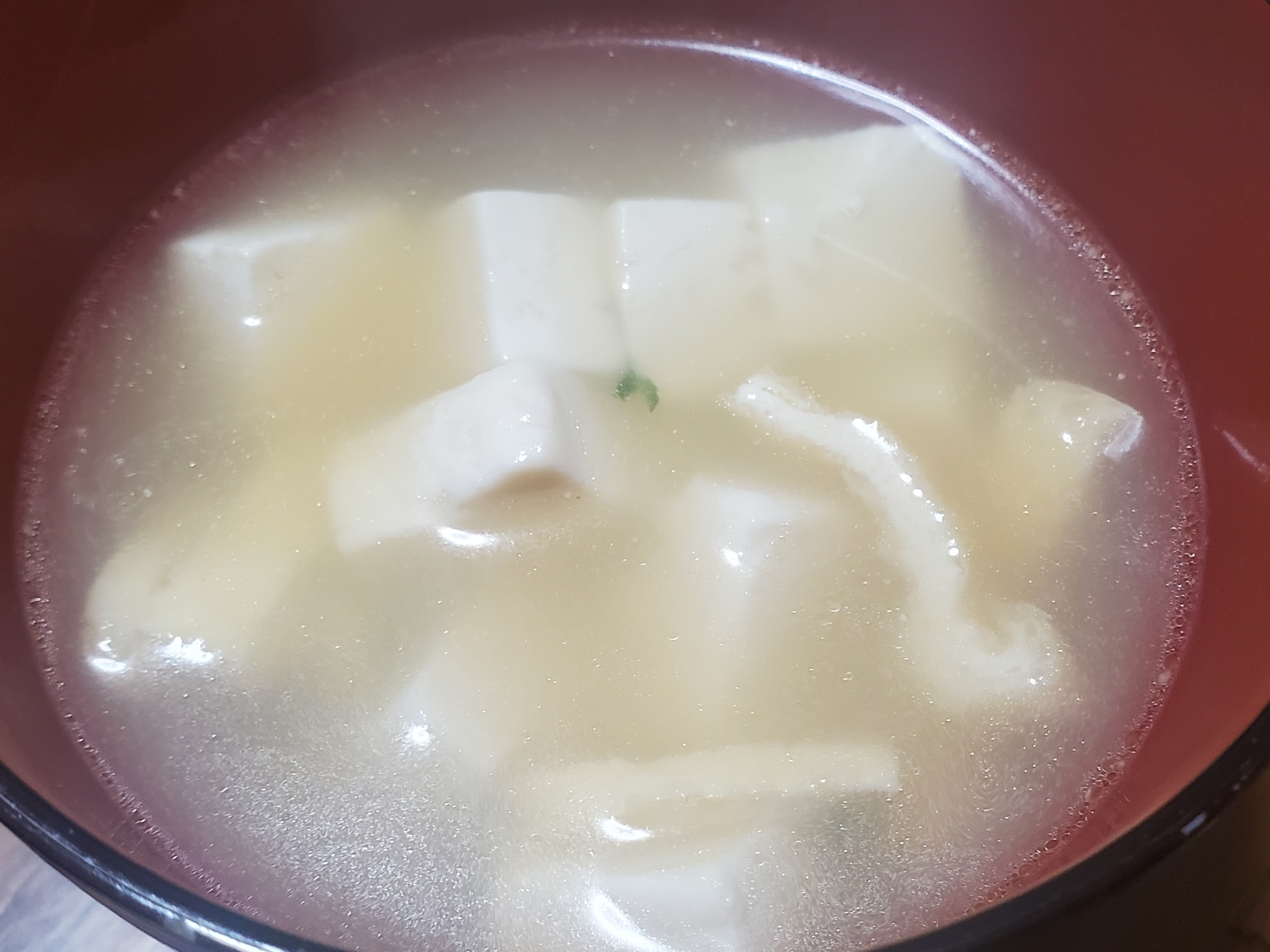だし仕立ての豆腐スープ