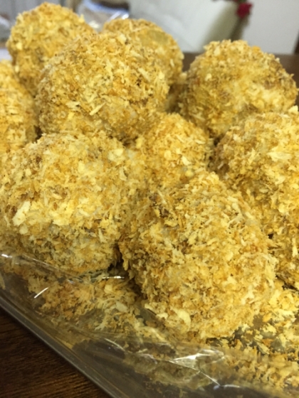 次男と二人で作りました(^-^)里芋沢山頂き、煮物に飽きたとσ(^_^;)
とぉ〜っても美味しかったです(*^^*)