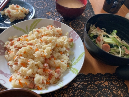 にんじん、玉ねぎ、ウインナーで作ってみました！美味しくできたのでまた作りたいです(*´ω｀*)