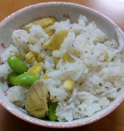 貰い物の栗を使って作りました！
この組み合わせすごい美味しい(^^)
ごちそうさまでした～☆