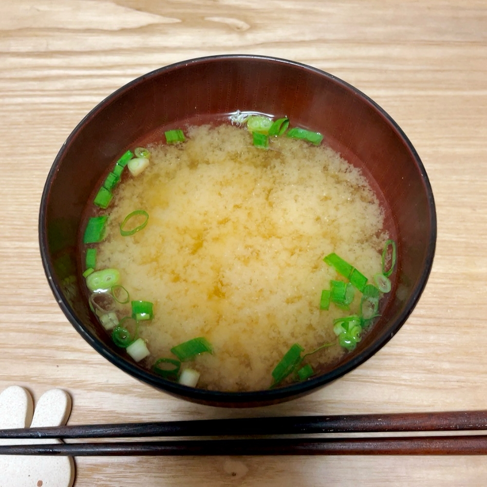 【超簡単!】玉ねぎのお味噌汁