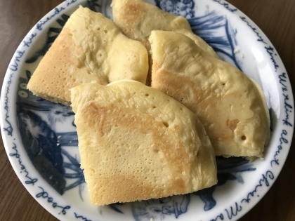 こんにちは♪昼食にいただきました。味噌味がほんのりして美味しかったです。本当、味噌パンみたいでした！ご馳走さまでした^_^