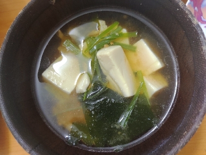 大葉が香る！豆腐とわかめの味噌汁