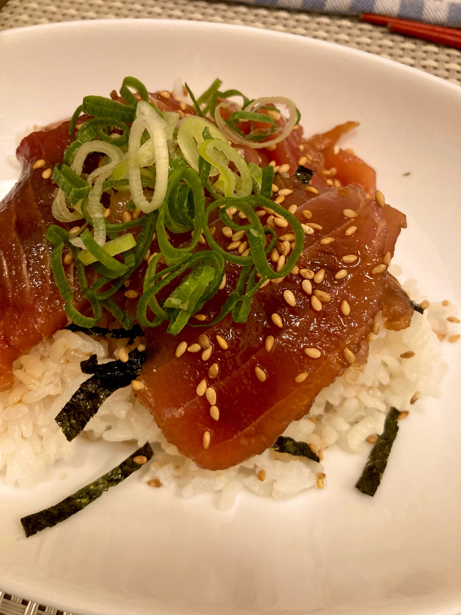 まぐろの漬け丼