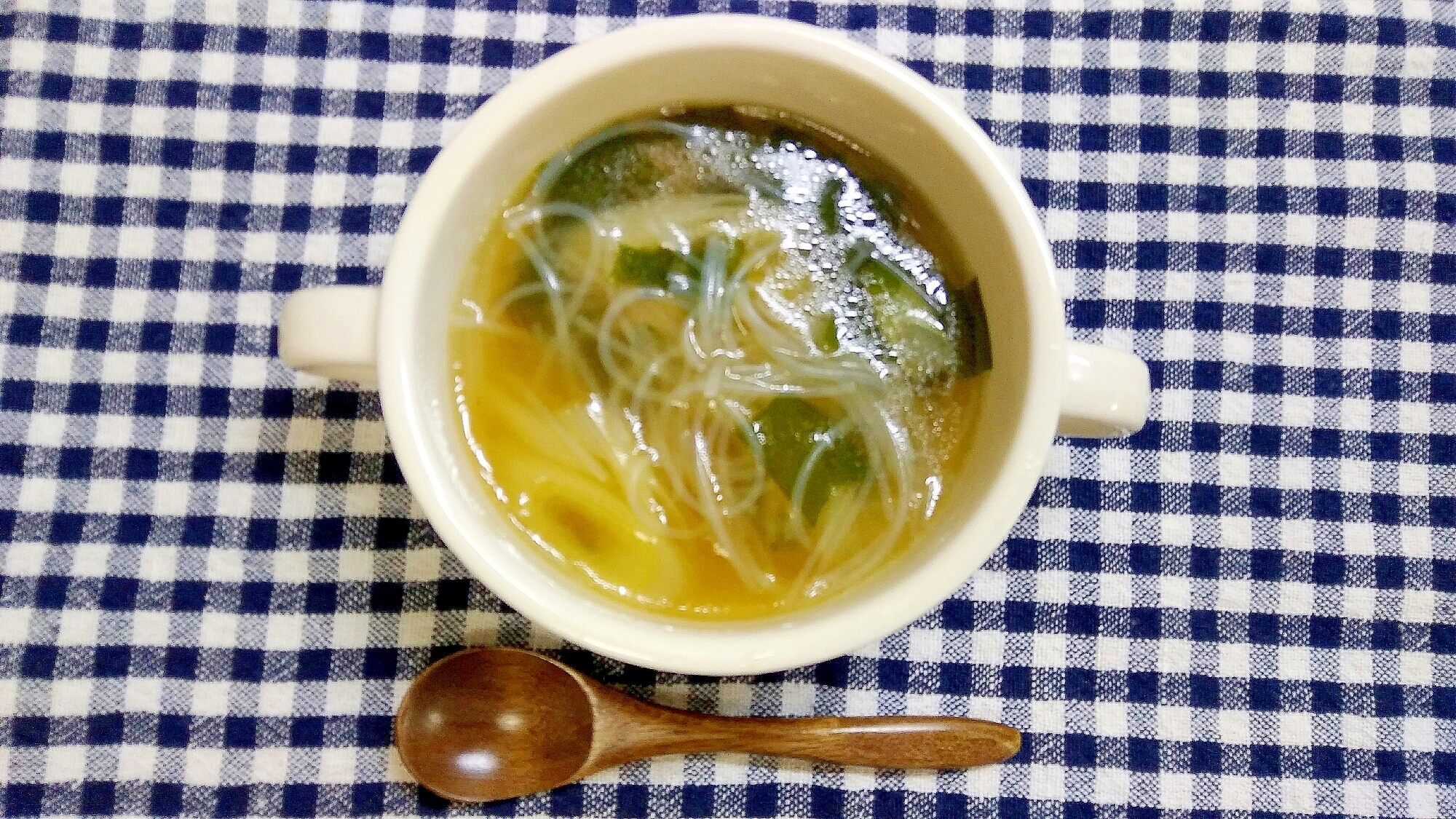 はるさめとワカメの中華スープ