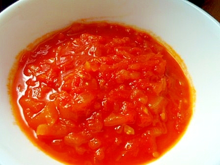 完熟のフレッシュトマトで　トマトソース
