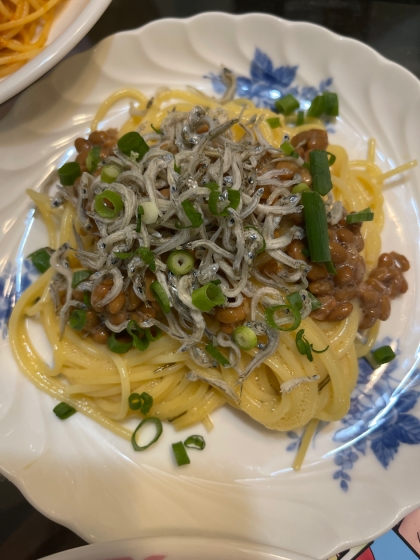 しらすと納豆のスパゲティー♪和風カルボナーラ風