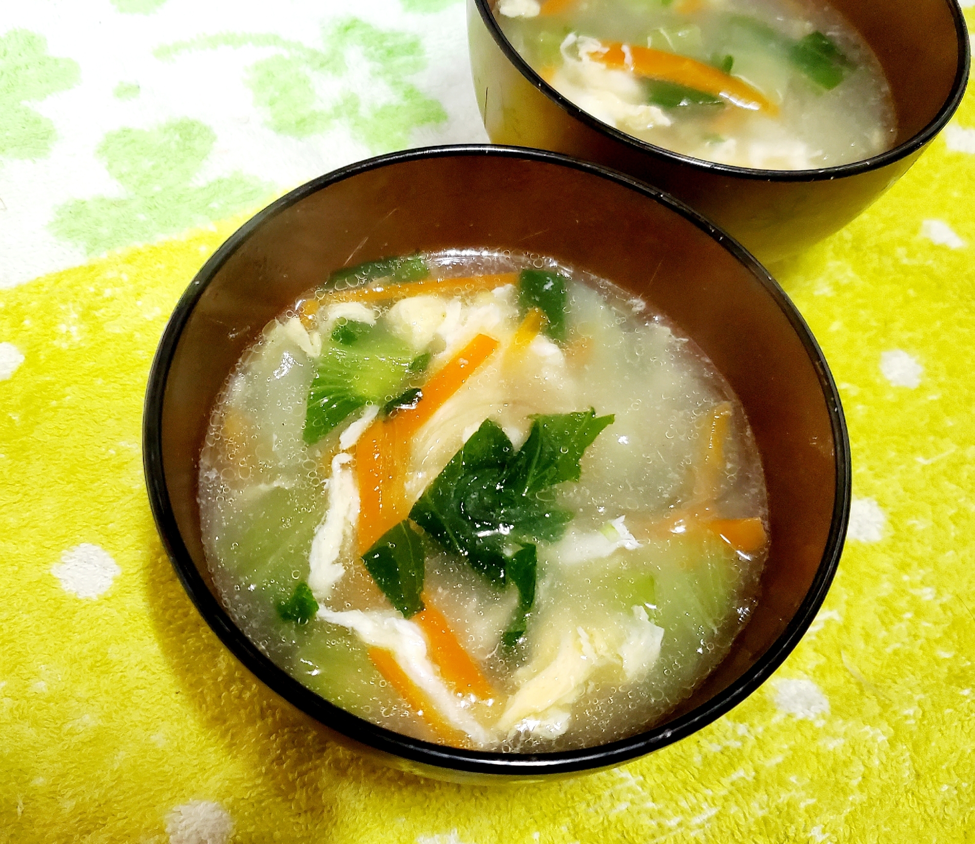 チンゲン菜と春雨の中華スープ