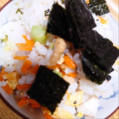総菜きんぴらに蓮根プラスで　ちらしずし