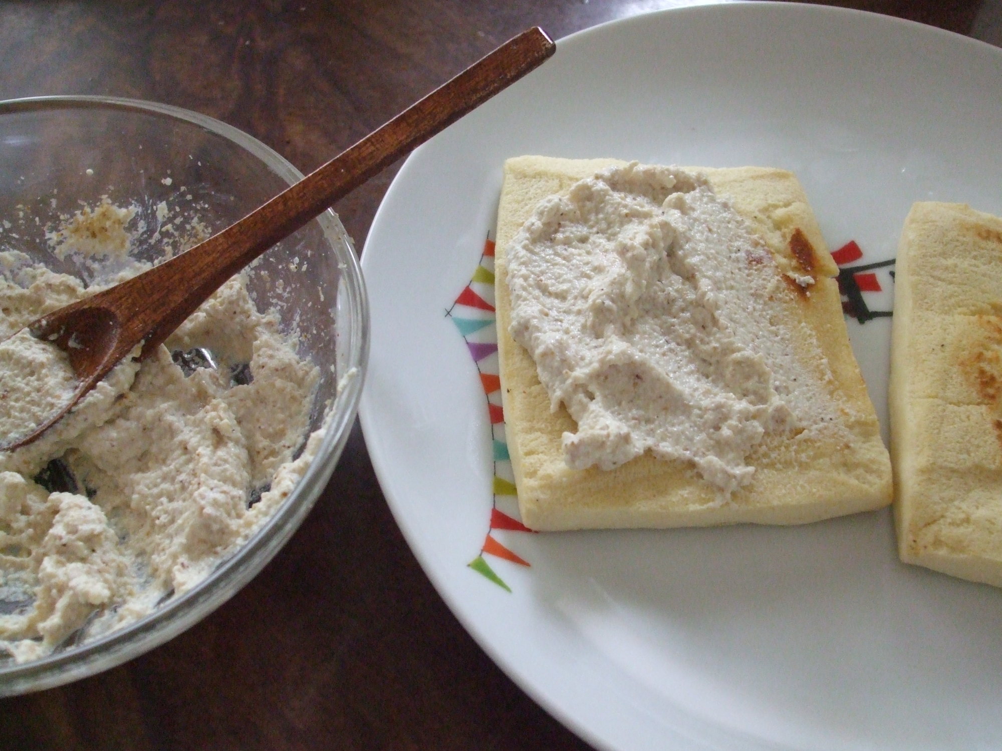 高野豆腐で作るごまクリームのトースト風☆