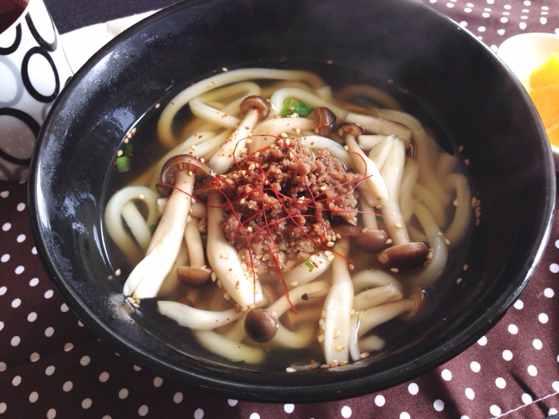 簡単！きのこ肉そぼろうどん♡