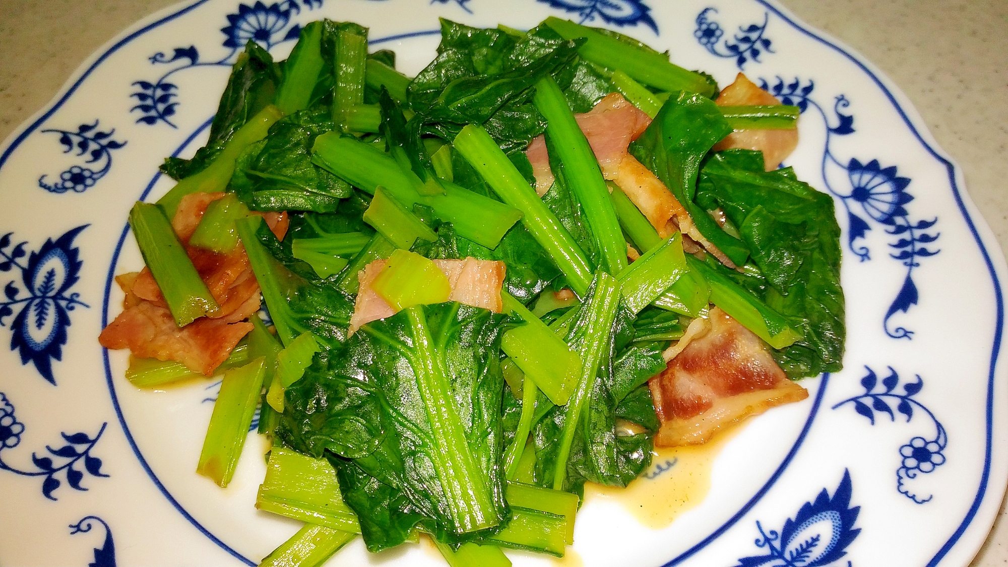 小松菜とベーコンの醤油炒め