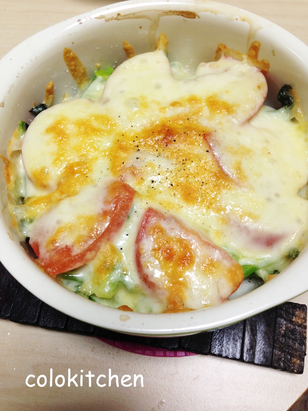 ジャガイモとほうれん草のトマトチーズ焼き レシピ 作り方 By Colokitchen 楽天レシピ