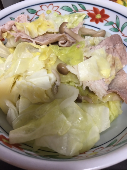 白菜と豚肉のコンソメ煮