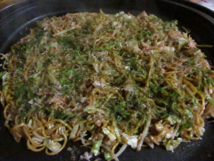 野菜たっぷり焼きそば　ホットプレートで