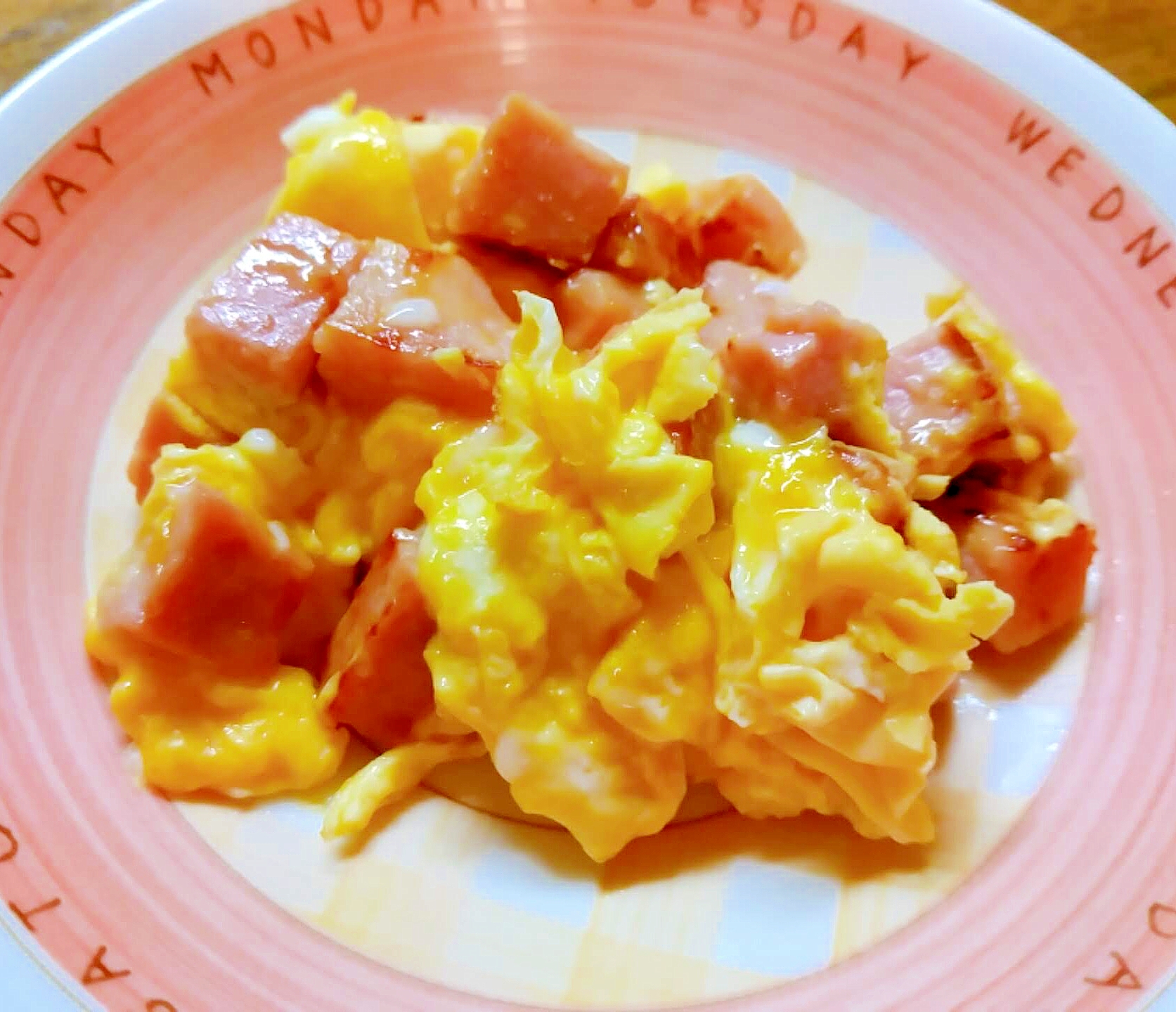 厚切りハムの卵炒め
