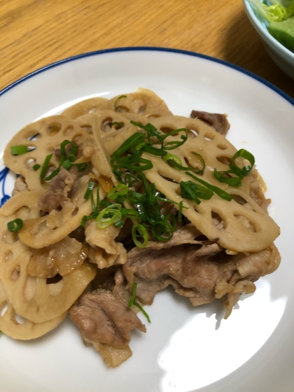 れんこんのシャキシャキ食感が適度に残っていて、甘辛味でご飯に合いますね。美味しかったのでまた作ります！