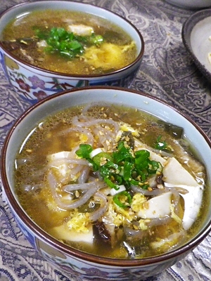 牛肉椎茸豆腐スープ