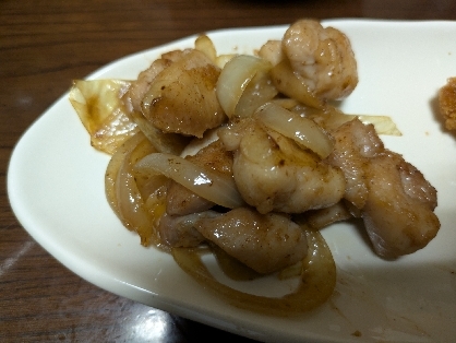 鶏もも肉のコロコロ甘辛炒め✩