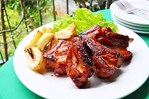 アウトドアにもいいね バーベキュー スペアリブ レシピ 作り方 By 楽天出店店舗 メルカード ポルトガル輸入食材 楽天レシピ アウトドアにもいいね バーベキュー スペアリブ レシピ 作り方 By 楽天出店店舗 メルカード ポルトガル輸入食材 楽天レシピ