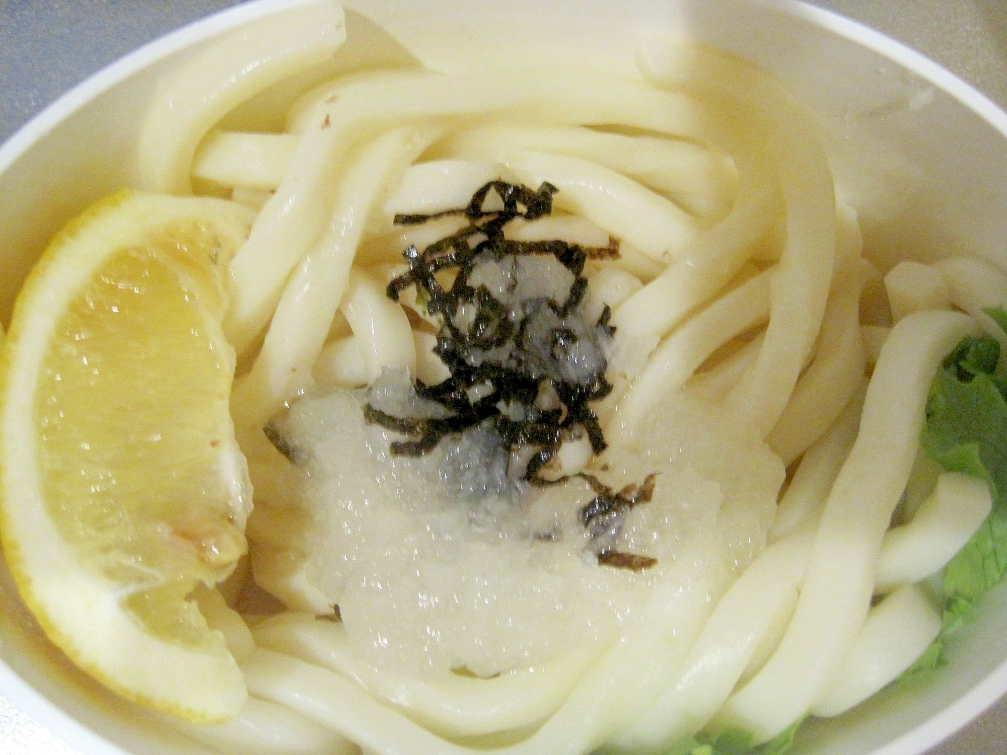 レモンサラダうどん