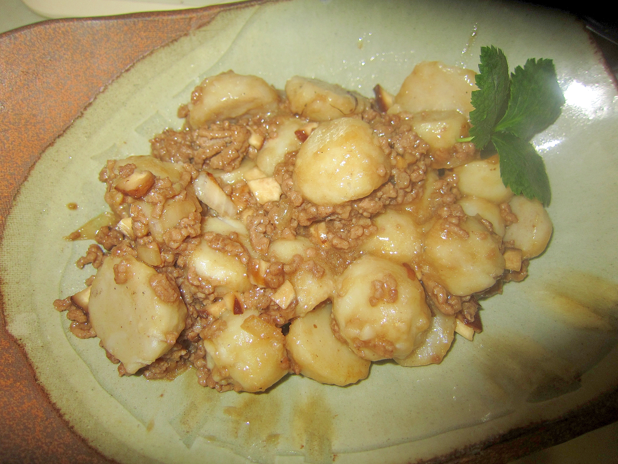 豚挽肉と里芋の煮物グリル