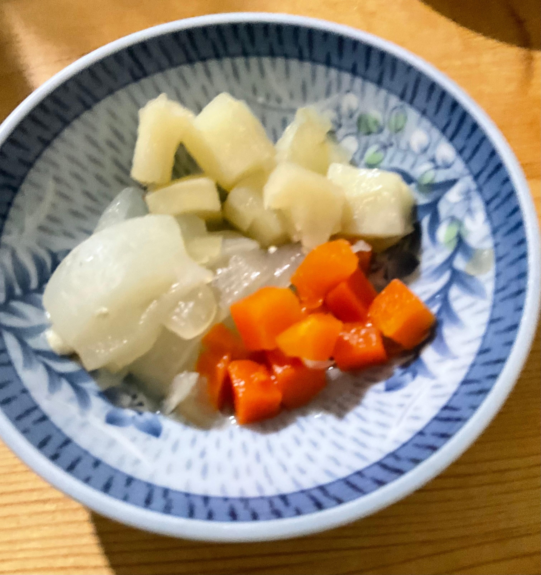 人参玉ねぎじゃが芋の煮物