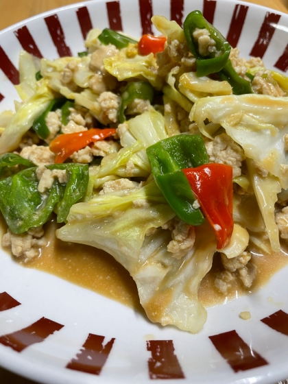 簡単★キャベツ・ピーマン・ひき肉のオイマヨ炒め