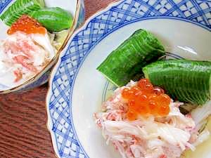 毛ガニの定番☆「カニ酢　蛇腹きゅうり添え」