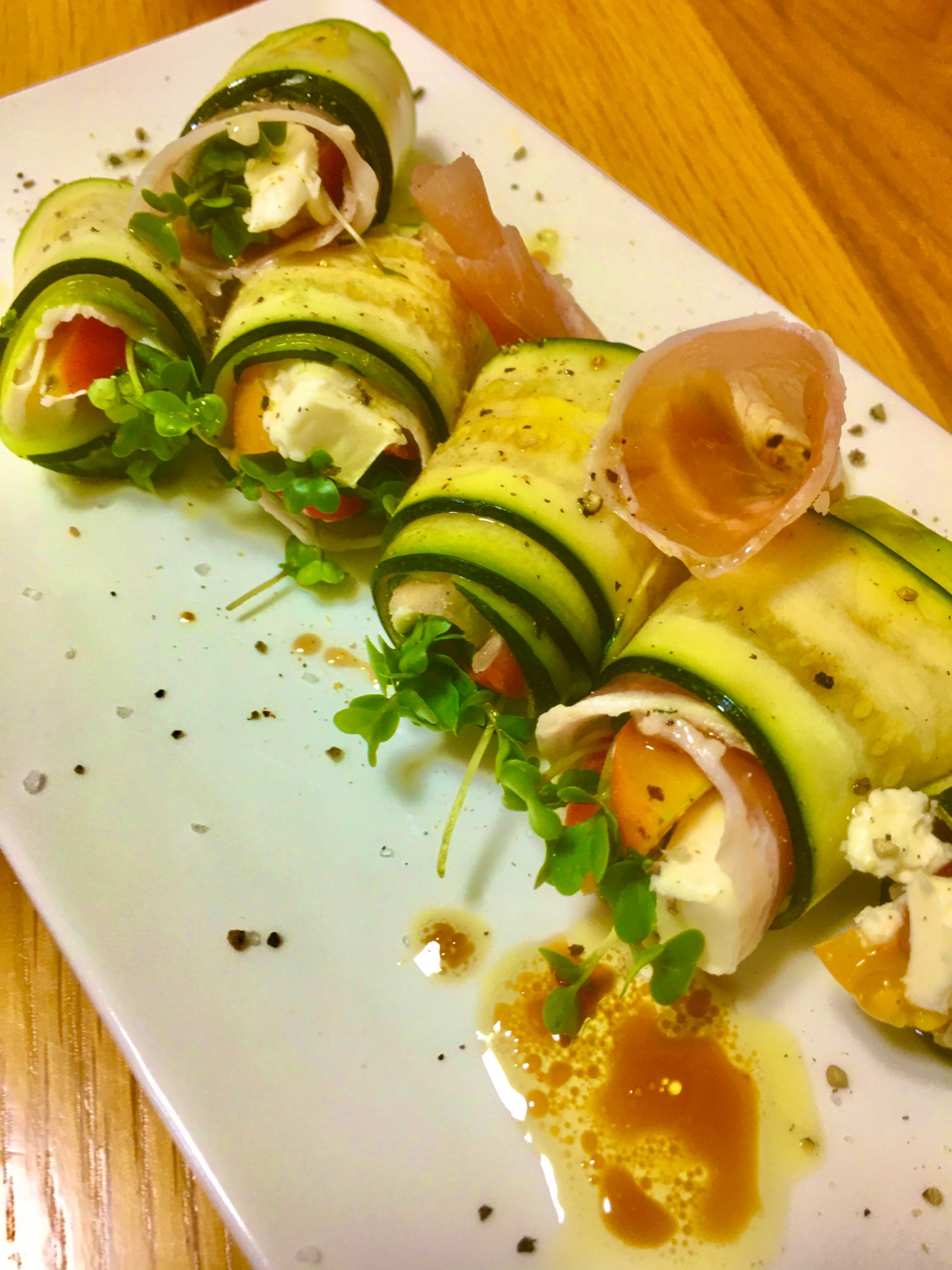 生ハムとクリームチーズのズッキーニ巻き！