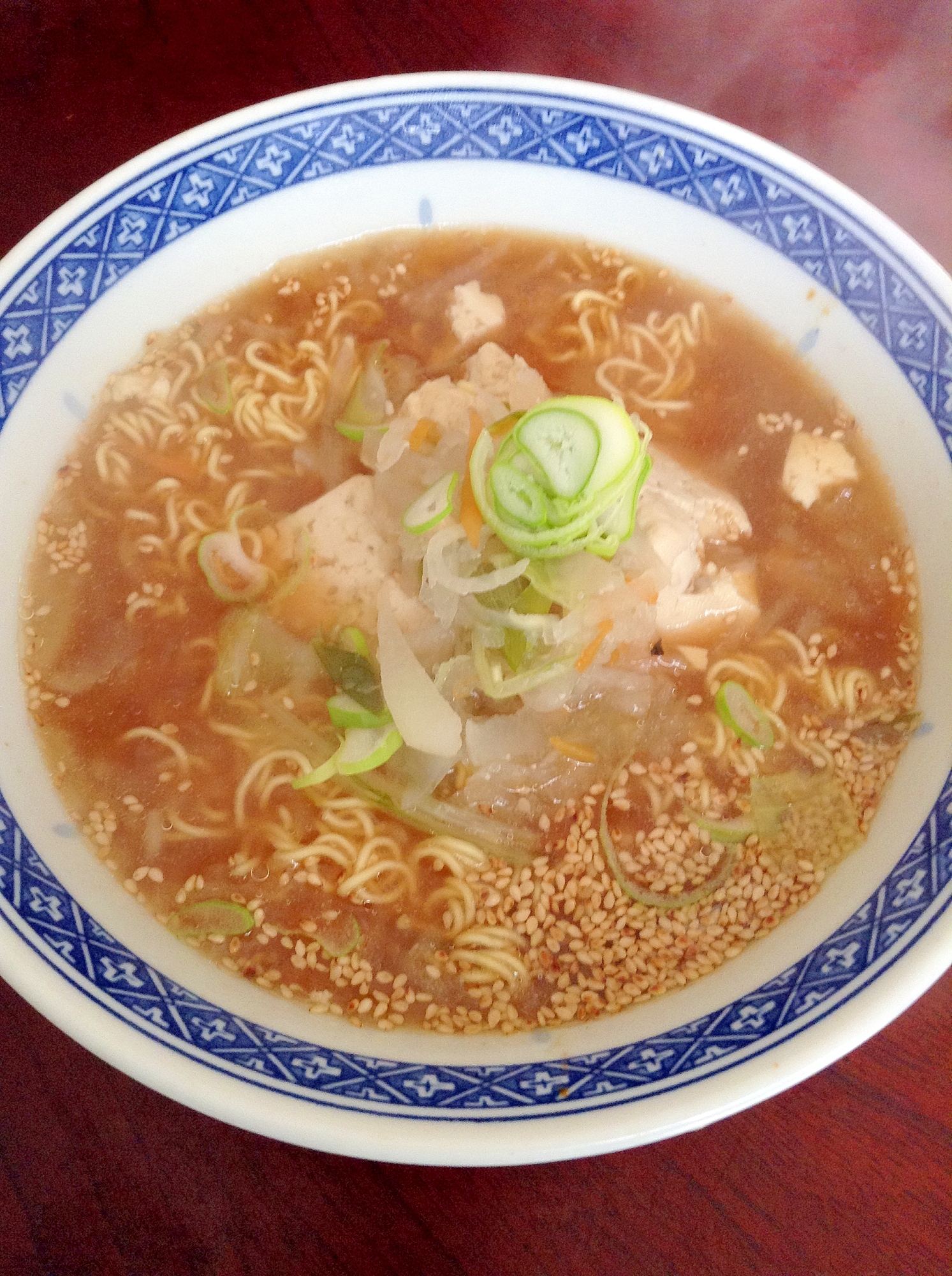 昔ながらの中華そばレシピ【豆腐チキンラーメン】