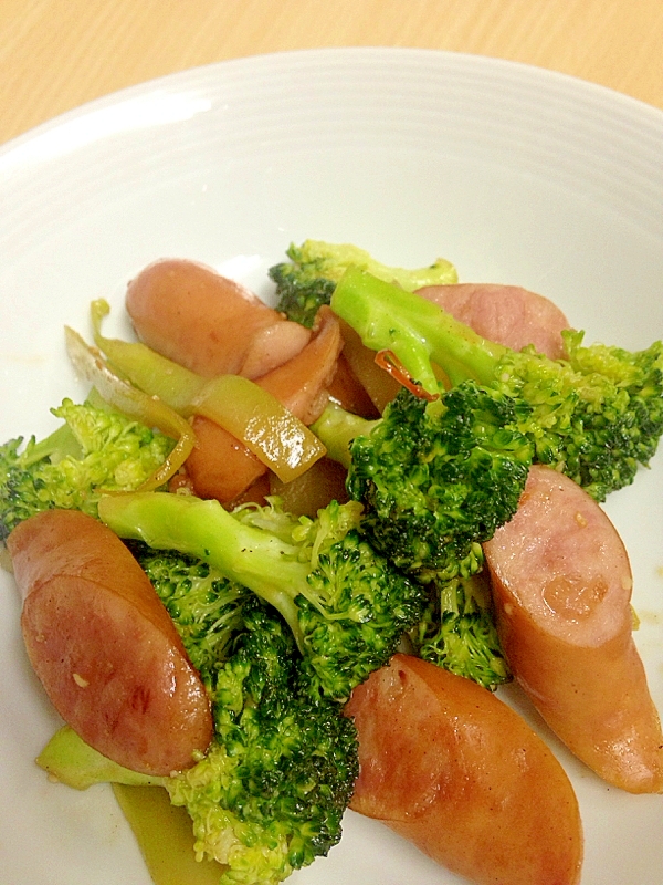 ブロッコリーとウインナーの炒め物 ニンニク味 レシピ 作り方 By お0り0べ 楽天レシピ