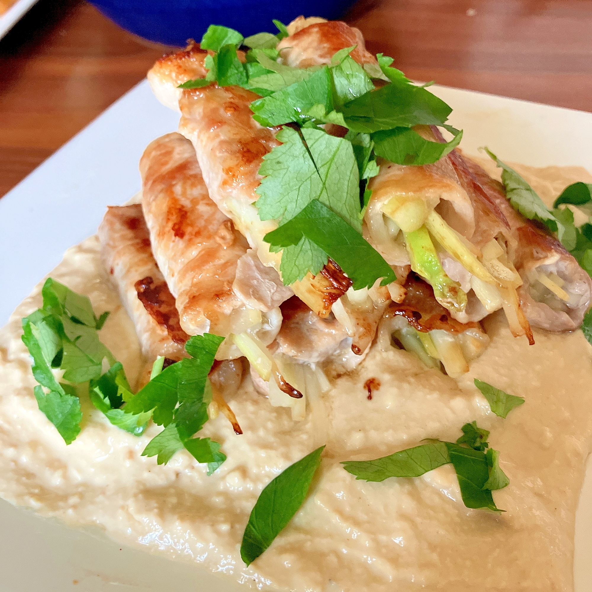 春の味♪うどの肉巻き ごま豆腐ソース