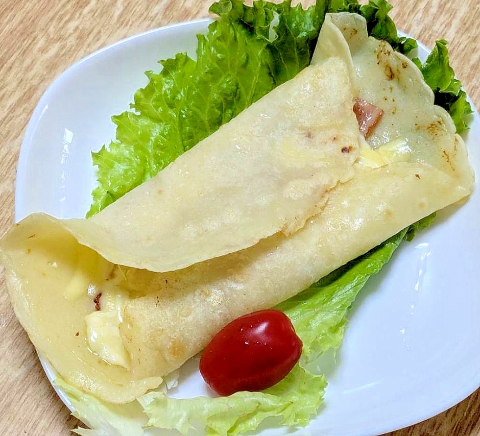 ベーコンとチーズのブリトー