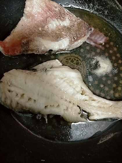 初めて赤魚の煮付け作りました！冷凍のまま夕飯にさっと作れて助かりました〜！味付けも美味しかったです♪