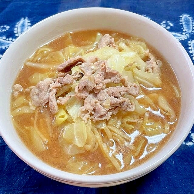 豚小間とキャベツの味噌ラーメン