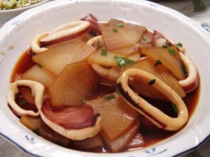 水無しで！大根とイカの煮物