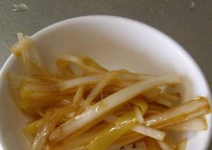 一人のお昼に、１分でつくる長ネギ炒め