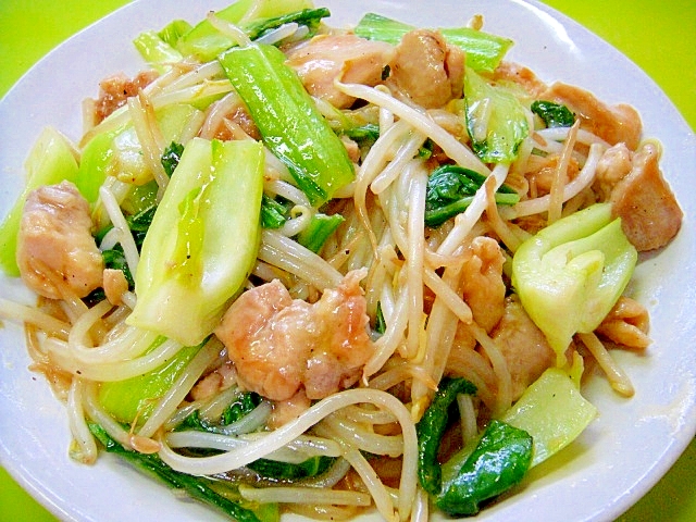 もやしとチンゲン菜鶏肉の焼肉のたれ炒め