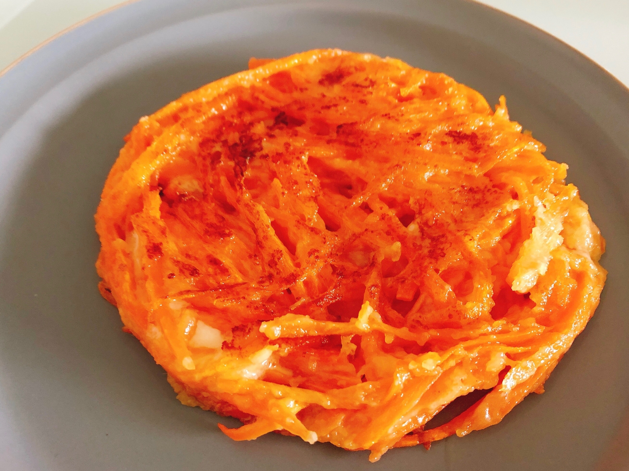 私のお昼ごはん にんじんチーズの円盤焼き レシピ 作り方 By あおい ᴗ 楽天レシピ 私のお昼ごはん にんじんチーズの円盤焼き レシピ 作り方 By あおい ᴗ 楽天レシピ