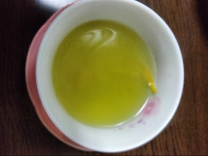 こんばんは。暦の上では春ですが、寒すぎる毎日。ゆず緑茶、まったり美味しくできました。レシピ有難うございました。